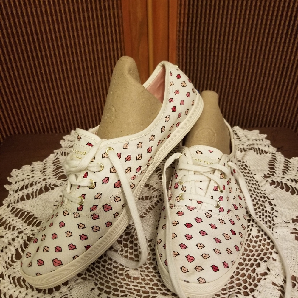 Keds By Kate Spade Lip Pattern Size 8.5